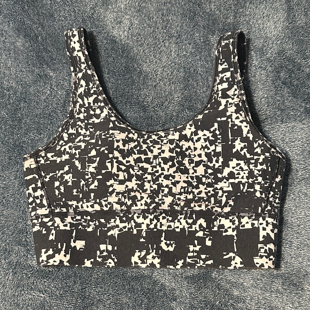 Under Armor Black and White Patterned Crop Top/ Sports Bra